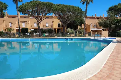 Image de Maison de vacances \"Marisa\" avec piscine, jardin, terrasse, balcon et Wi-Fi