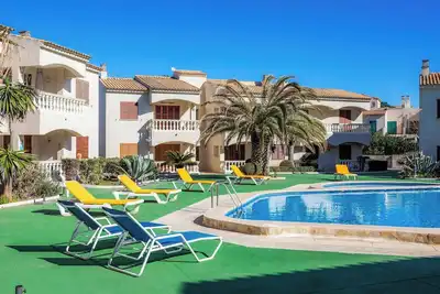 Image de Maison de vacances \"Can Nogueras\" avec Wi-Fi, balcon, terrasse, piscine partagée et jardin