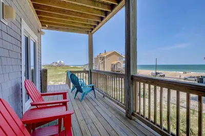 Image de Oceanfront Island Retreat avec vue sur l'Atlantique et la voie navigable