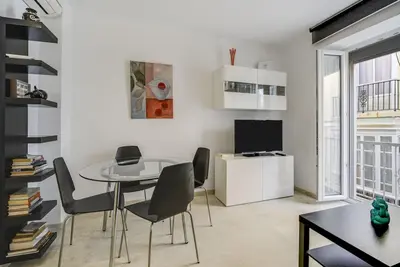 Image de Appartement moderne \"Torre Close\" à proximité de la plage dans le centre historique avec balcon