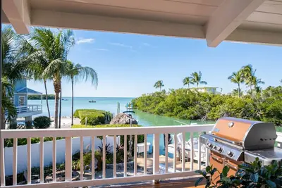 Image de \"Islamorada Waterside Getaway: Prime Fishing, Sunset Views, Beachside Bliss! \"