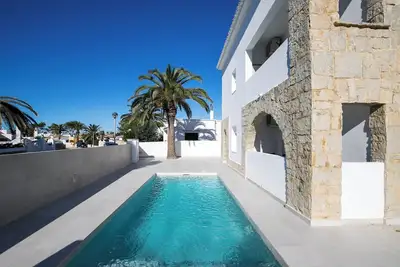 Image de Appartement moderne \"Marei 3\" avec accès à la piscine, climatisation et Wi-Fi