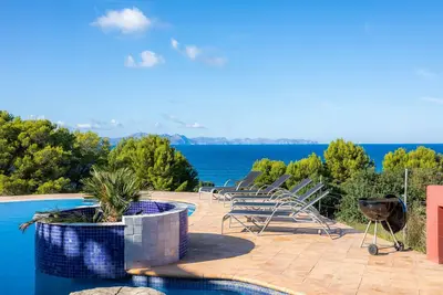 Image de Belle maison de vacances \"Alta Vista\" avec vue panoramique, piscine, terrasse et Wi-Fi