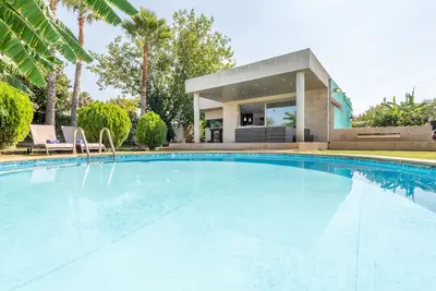 Image de Villa extrĂŞmement moderne \"Zoe\" avec piscine