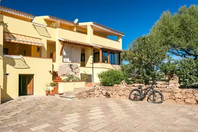 Image de Appartement \"Casa Relax\" avec vue sur la montagne et la mer, jardin, Wi-Fi et terrasse