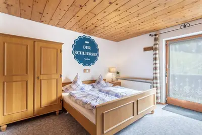 Image de Vacances Ă la ferme - Vacances de rĂŞve App Balcon, jardin, vue sur le lac et la montagne