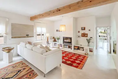 Image de Maison climatisée avec terrasse, jardin, vue fantastique et Wi-Fi