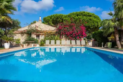 Image de Belle maison de vacances Ses Rodes avec piscine, Wi-Fi