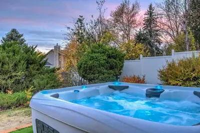 Image de 4bd Cheyenne Mountain Home w/Hot Tub & Grill