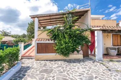 Image de Maison de vacances près de la plage avec terrasse et vue sur mer ; Animaux acceptés