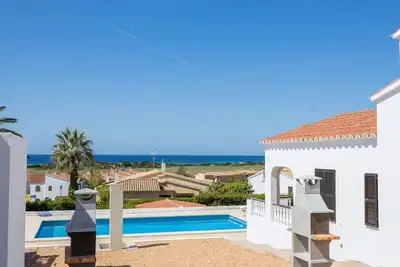 Image de Maison de vacances familiale avec vue sur la mer – Villa Est