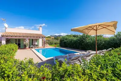 Maison de vacances climatisée au bord de la mer avec piscine, jardin, terrasse et Wi-Fi