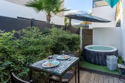 Image de Artemis - Studio terrasse - Accès direct plage