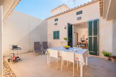 Image de Maison de vacances à quelques mètres de la mer avec Wi-Fi, climatisation et terrasse