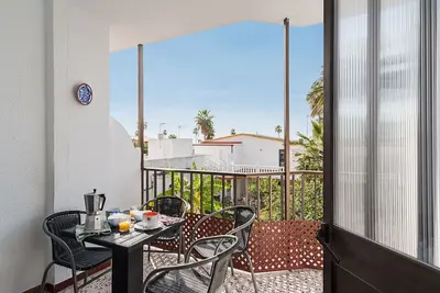 Charming Apartment Near the Beach and Centre