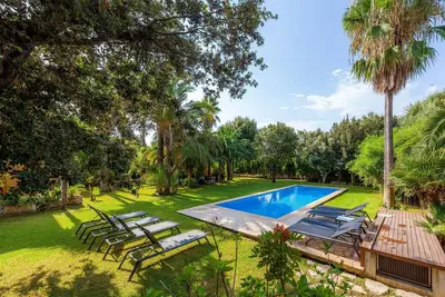Image de Propriété familiale avec jardin fantastique – Holiday Home Cala Bona