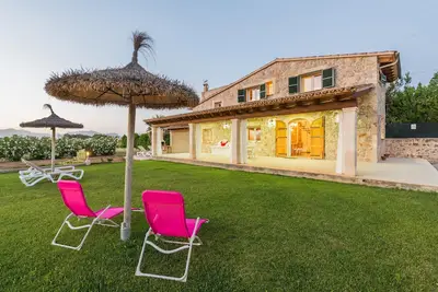 Image de Un cadre tranquille avec jardin - Villa Can Ferrer