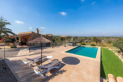 Image de Sa Caseta de Son Morro avec piscine, Wi-Fi, climatisation
