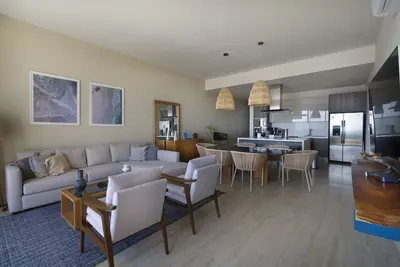 Image de Nouveau Condo 3br / 3bth avec vue sur la voûte aux condos Vista Vela