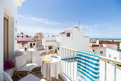 Image de Studio \"Gloria 6\" au centre historique avec terrasse, balcon et Wi-Fi