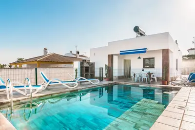 Image de Beautiful Home Close to Beach with Pool, Terrace & Wi-Fi; Pets Allowed; Parking Available