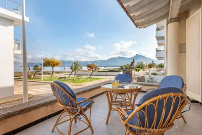 Image de Appartement avec emplacement central à quelques pas de la plage avec Wi-Fi et terrasse.