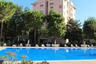 Image de M257 - Marcelli, two-room apartment in a residence with swimming pool