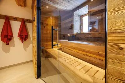 Alm (100 m²), terrasse, cuisine supplémentaire, 2 chambres et 1 salon, max 8 personnes