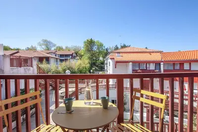 Image de Appartement cosy avec mezzanine, balcon et parking Ă 300m de la plage