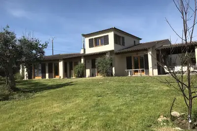 Image de Villa vue mer, 200m2 équipée vacances 4 chambres très proche plages de rêve.
