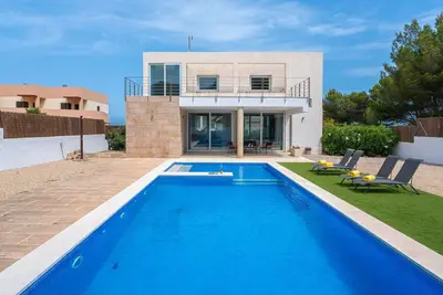 Image de Maison de vacances privée avec Wifi, climatisation, piscine privée, Tv, patio, vue panoramique