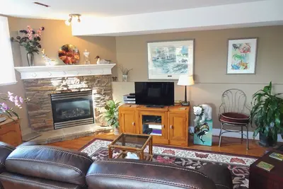 Image de Enjoy the beach in White Rock! Available November 1, 2024