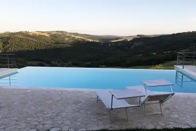 Image de Magnifique maison de vacances privée avec piscine privée, Wifi, Tv, vue panoramique et parking