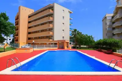 Image de Appartement familial Ă Salou avec grande piscine