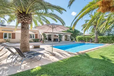 Image de Maison de vacances \"Polita des Carritxo\" avec vue montagne, piscine, jardin et terrasse