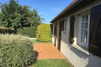 Image de Maison de plein pied avec jardin clos à 600 m de la plage de Bernières sur mer