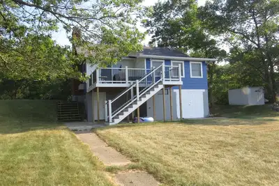 Image de Cabin with 150 ft of beach front and amazing sunsets and sunrises!