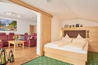 Image de Appartement de luxe dans un hôtel avec balcon panoramique