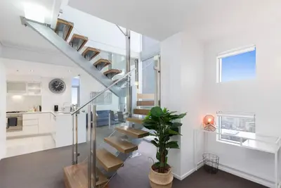 Image de Splendide beauté de 2 Br situé dans la ville de Brisbane