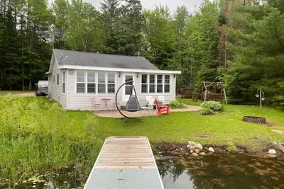 Image de Cabine Calme Bord De L'Eau Juste Pieds Du Plein Lac Rec