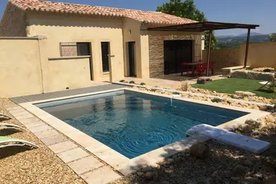 Image de Petite Villa climatisée avec piscine chauffée
