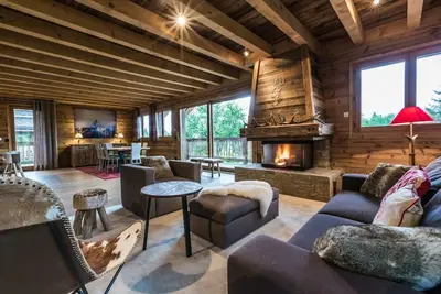 Image de Chalet Grey Fox luxe *****