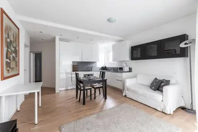 Image de Appartement lumineux de deux pièces à 5 minutes du centre - Montarina