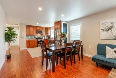 Image de Nouveau! Maison 3br - Niveau supérieur | Centre médical régional de San Jose | Sap San Jose Mc