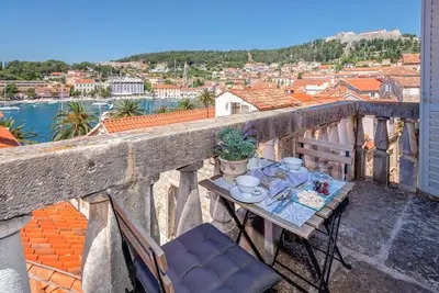 Image de Villa Hvar Royale - Villa centrale 5 chambres - Piscine intérieure - Beautiful Heritage Villa