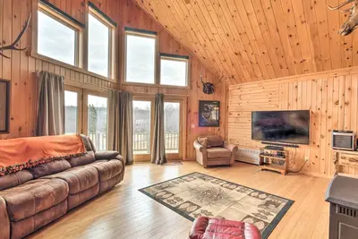 Image de Nouveau! Escapade Troy familiale avec terrasse meublée