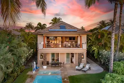 Image de Immobilier de luxe sur le terrain de golf avec piscine privée / spa et climatisation: Mauna Lani Ka Milo 217