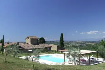 Image de Appartement 1 chambre dans domaine agricole avec piscine