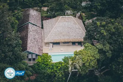 Image de Coconut Island, Villa 3 chambres avec piscine et vue sur l'océan à Phuket