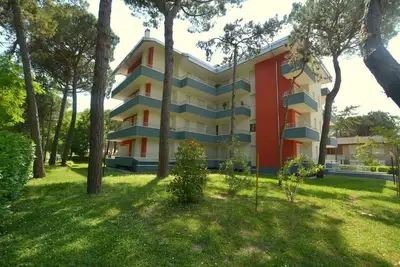 Image de Lignano Riviera avec de beaux meubles